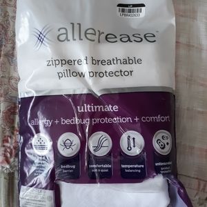 King Size Allerease Zipper Pillowcase